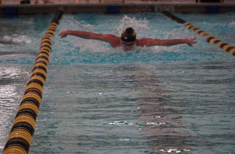 Hamilton Smashes the Holland boys swim & dive Team Hamilton Smashes the Holland boys swim & dive Team