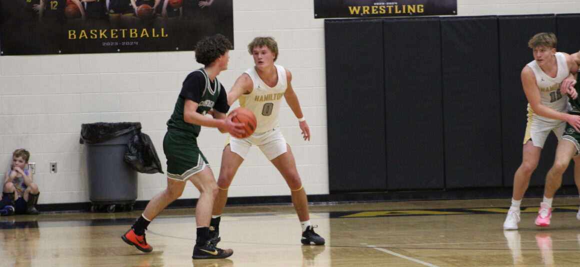 Boys Basketball falls short against Coopersville