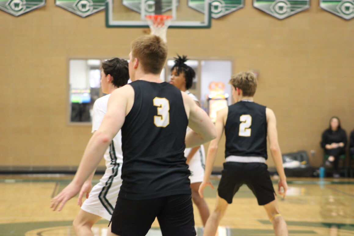 Boys Basketball fall to West Catholic