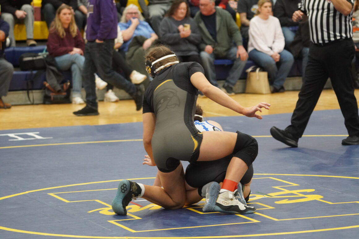 Hamilton High School’s Groundbreaking First Year of Girls Wrestling
