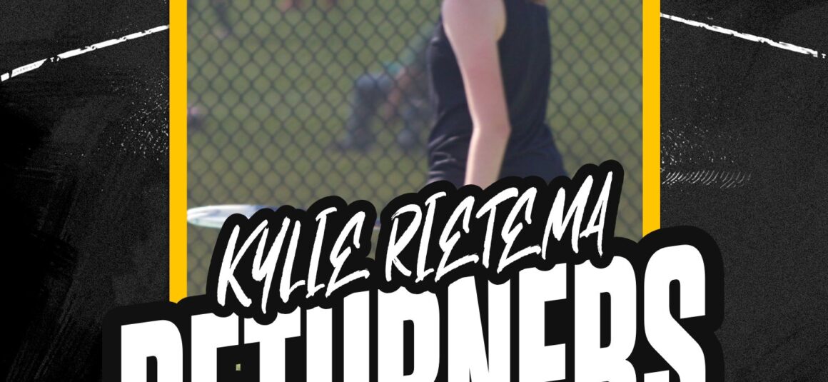 RETURNERS: Girls Tennis